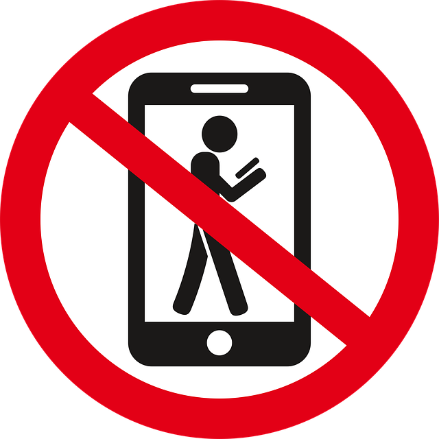 prohibition, the ban on phone use, prohibition to go with the phone, cell, telephone, smartphone, iphone, touchscreen, mobile phone, smarphone, do not use, without background, smartphone, smartphone, iphone, mobile phone, mobile phone, mobile phone, mobil