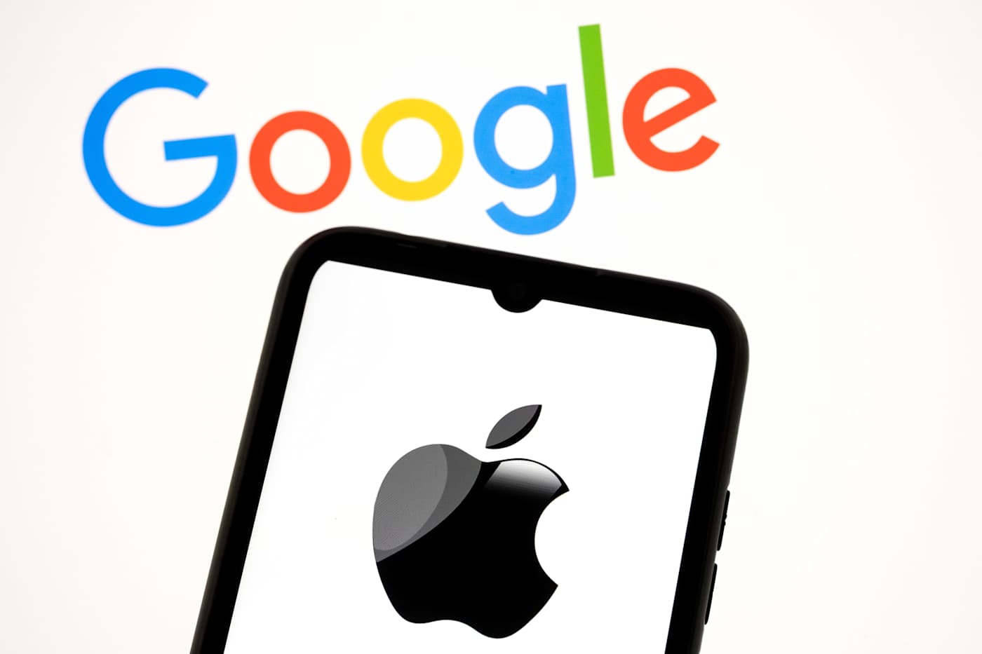 UK takes 'light touch' approach to regulating Apple and Google's app stores